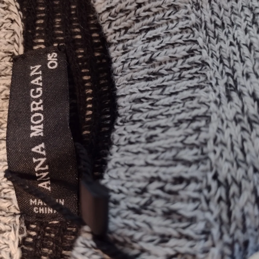 Anna Morgan NWT poncho size 46wide 33 long. Great For The Winter And Soo Cozy!! - Picture 6 of 7